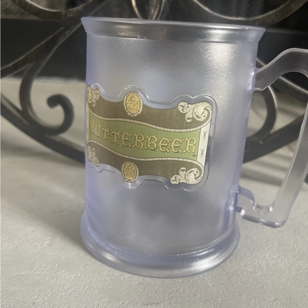 Wizarding World of Harry Potter Plastic Butterbeer Mug Universal Studios FL